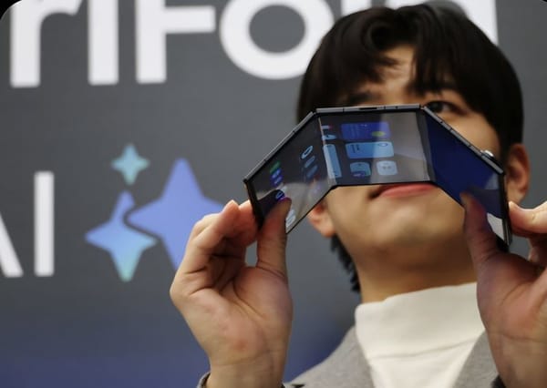 Conheça o Samsung Galaxy Z TriFold — O dobrável de três telas da Samsung